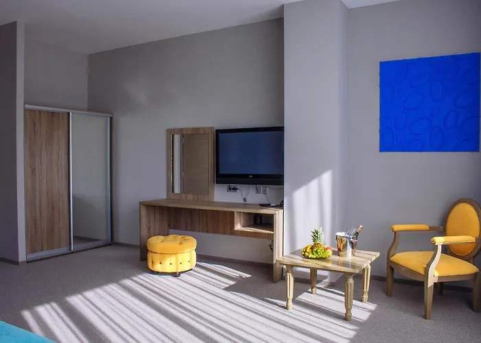 Platinum Hotel