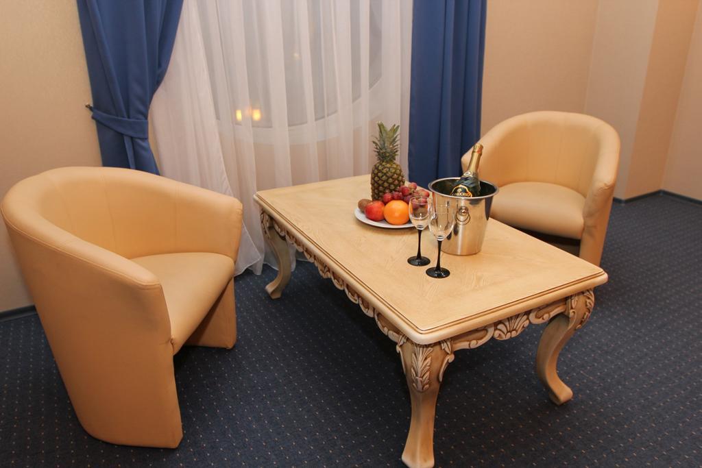 Platinum Hotel